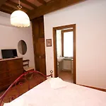 Il Gallo Nero לינה וארוחת בוקר 3*